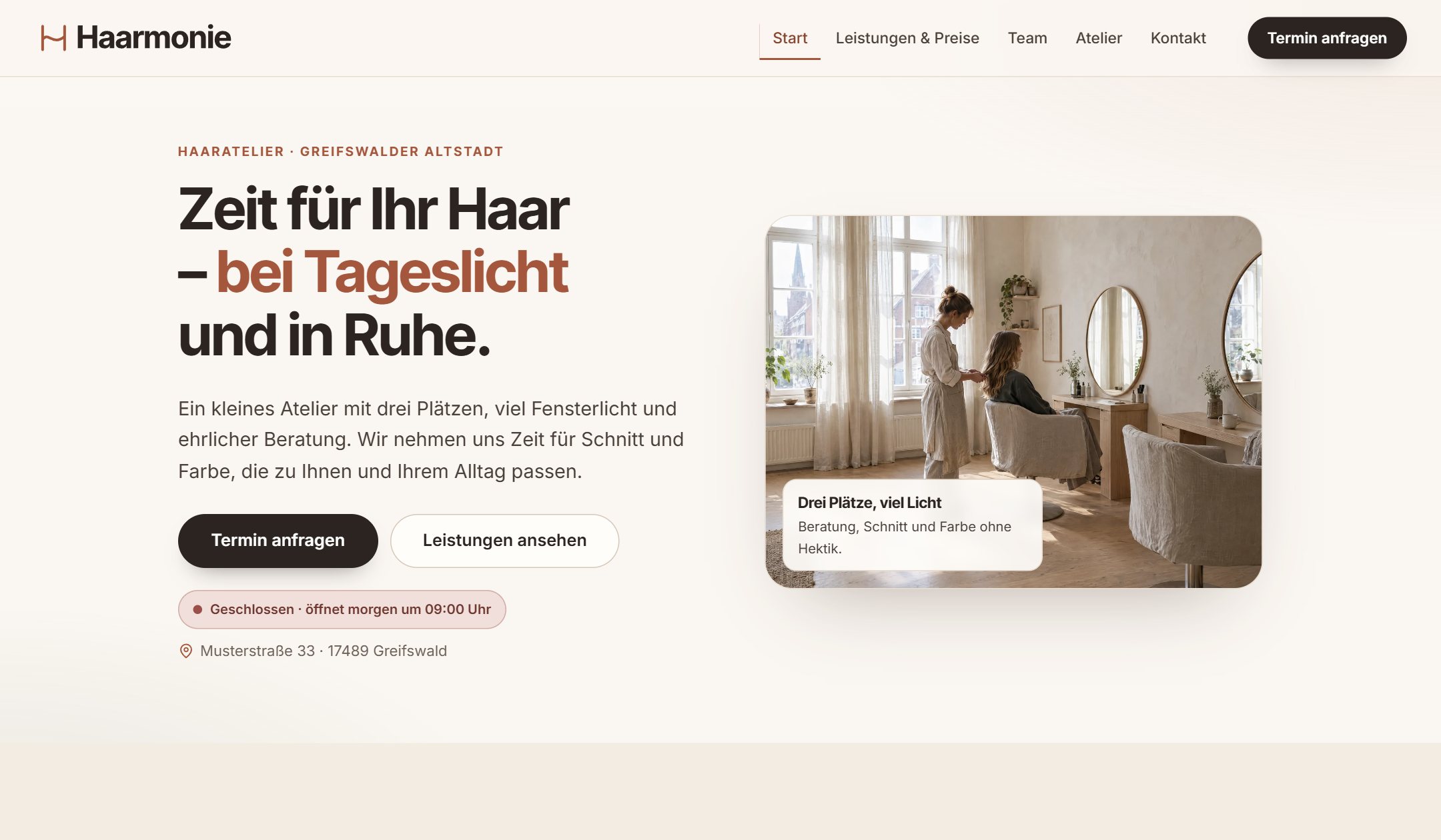Startansicht der Beispiel-Website Haarmonie